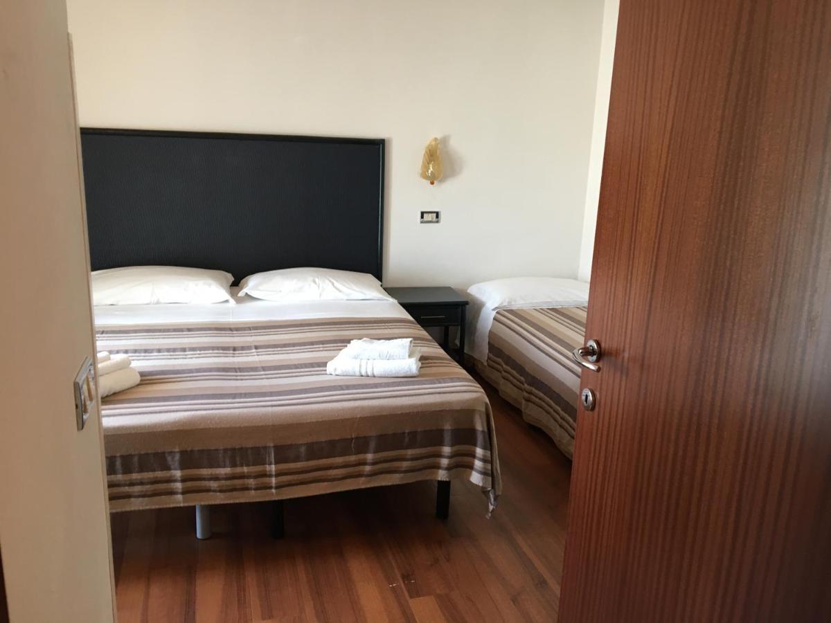 Hotel Consul - Family Hotel Riccione Eksteriør billede