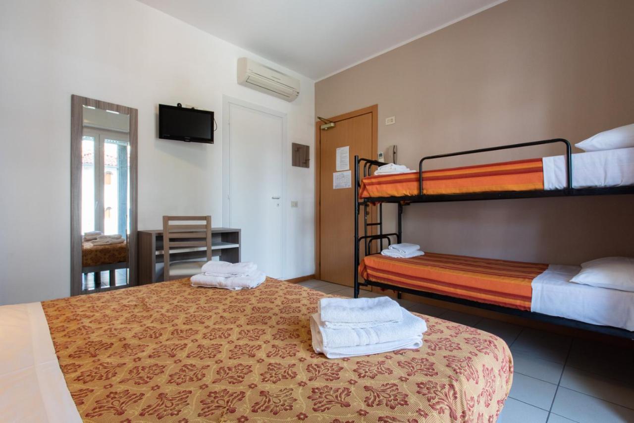 Hotel Consul - Family Hotel Riccione Eksteriør billede