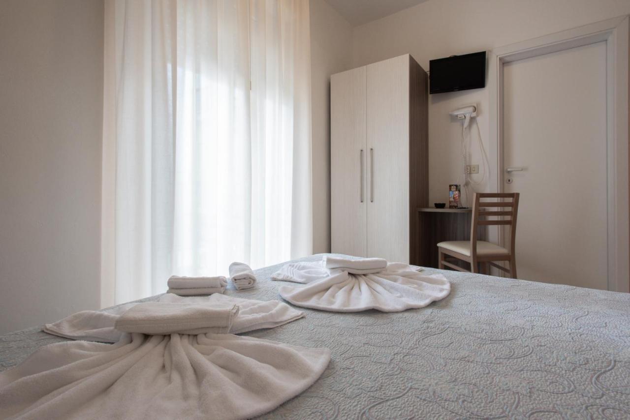 Hotel Consul - Family Hotel Riccione Eksteriør billede