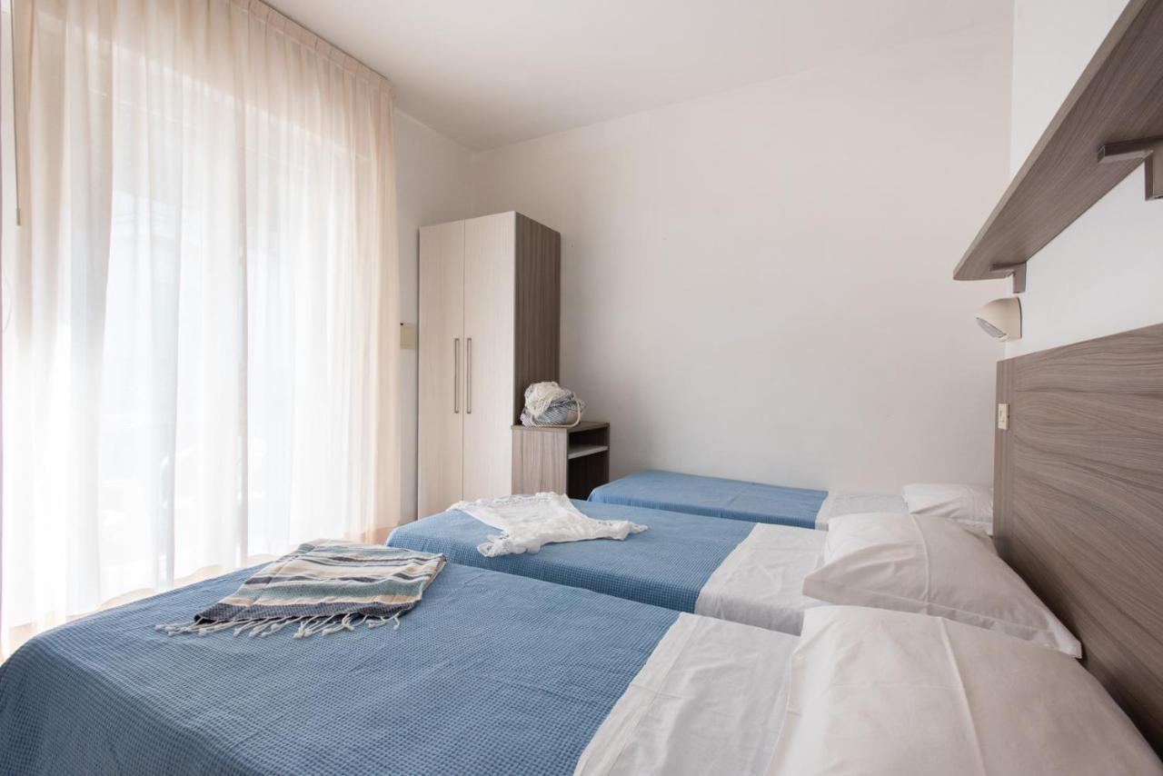 Hotel Consul - Family Hotel Riccione Eksteriør billede