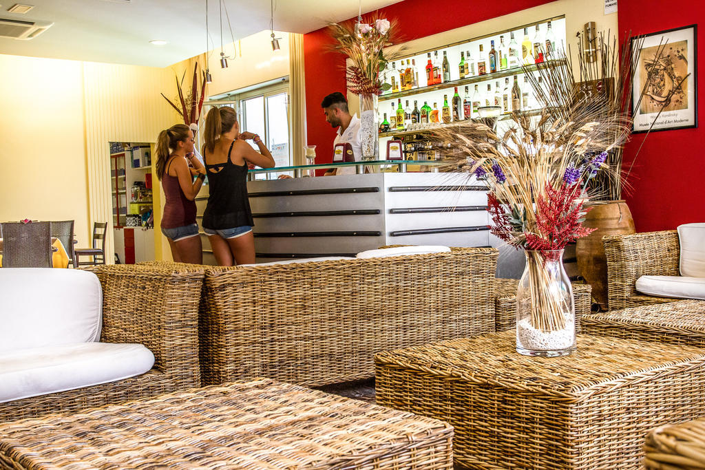 Hotel Consul - Family Hotel Riccione Eksteriør billede